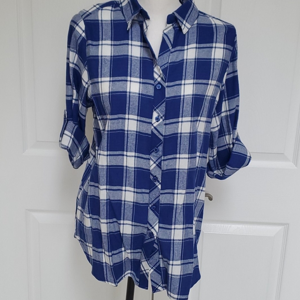 Beautiful blue flannel button down top